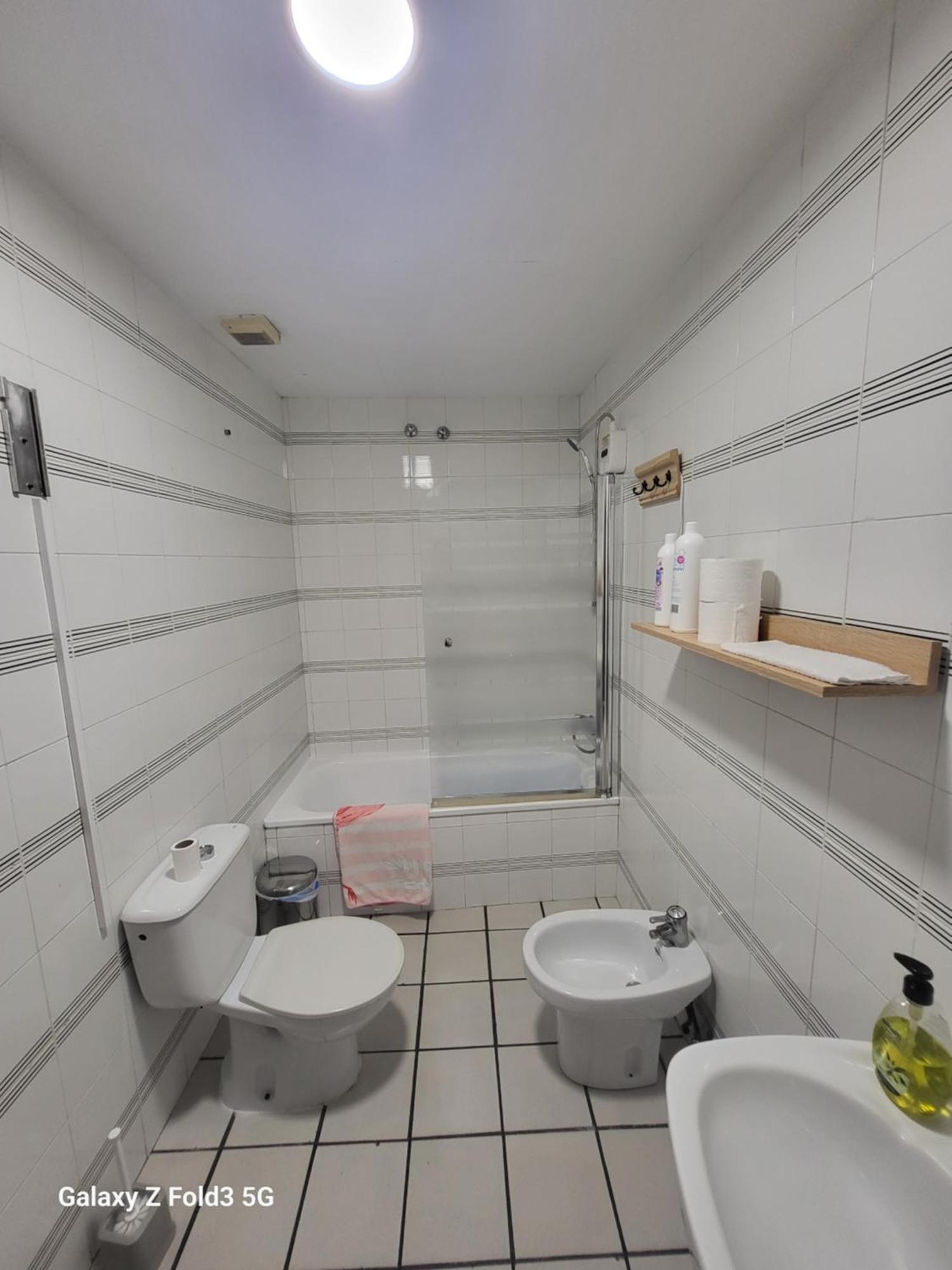 Habitacion Muy Centrica. กรานาดา ภายนอก รูปภาพ